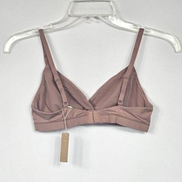 Skims cross front bra Nwt - Picture 4 of 9